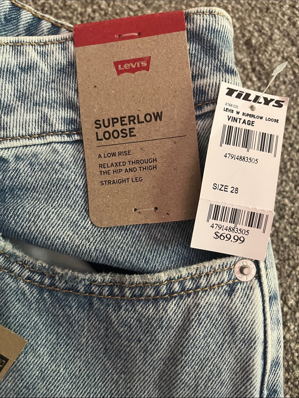 Levi's Light Blue Women's Jeans - Picture 3 of 5